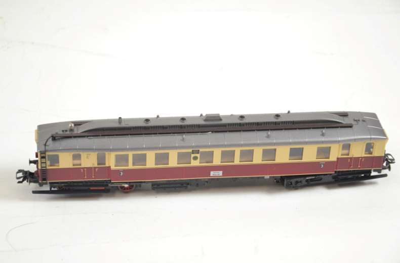 Diesel-Triebwagen, MÄRKLIN, HO, OVP,