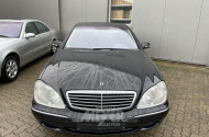 MERCEDES-BENZ W220 S400cdi, schwarz,