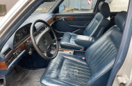 MERCEDES-BENZ W126 380SEL,