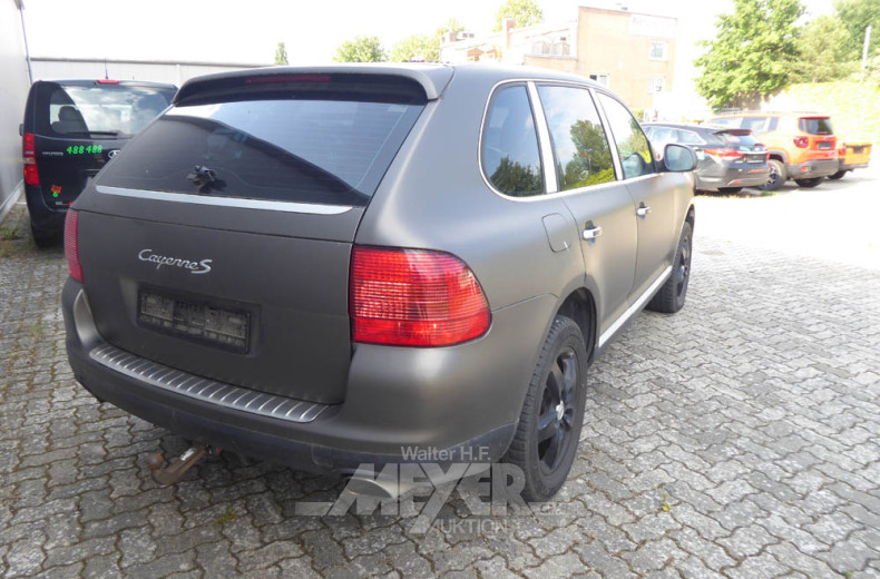 PORSCHE Cayenne S, foliert