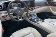 MERCEDES-BENZ E200d Limousine,