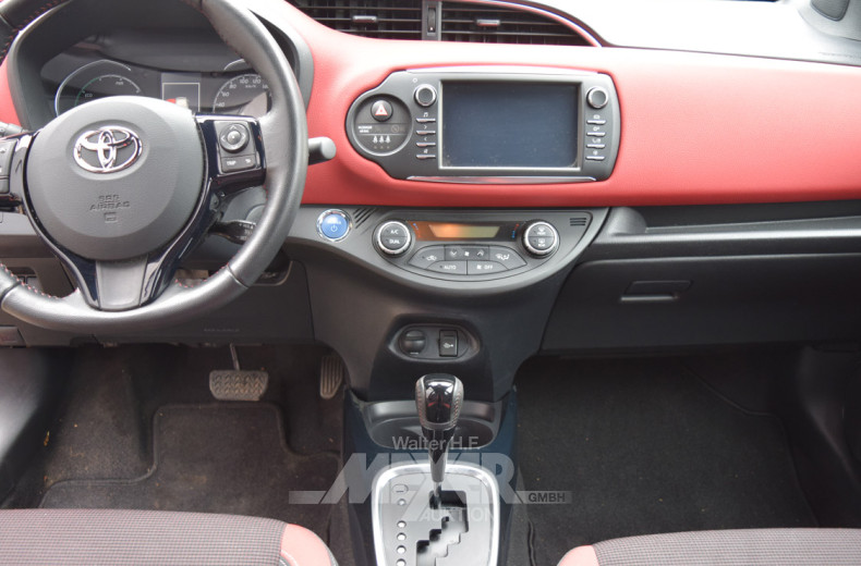 TOYOTA Yaris Hybrid 1.5 VVT-i Style