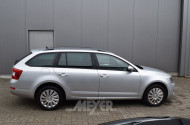 SKODA Octavia III Kombi 5E, silber