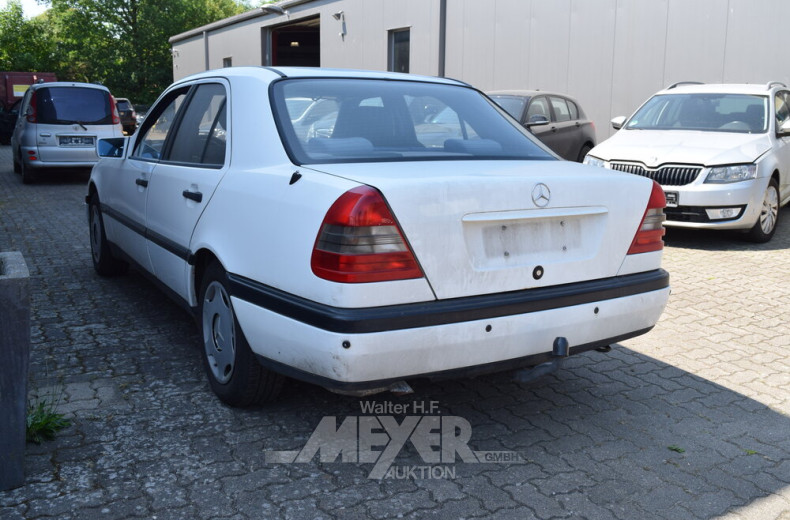 MERCEDES-BENZ W202 C180 Limousine, weiß