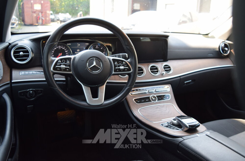 MERCEDES-BENZ W213 E300d 9G-Tronic