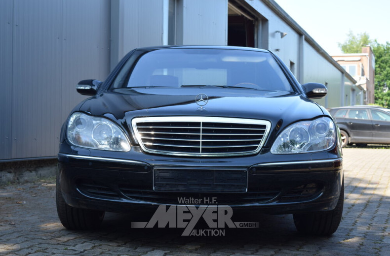 MERCEDES-BENZ W220 S500L,