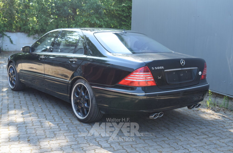 MERCEDES-BENZ W220 S500L,