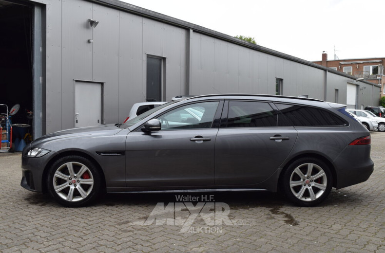 JAGUAR XF 30d Sportbrake Portfolio