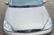 FORD Focus Limousine, silber