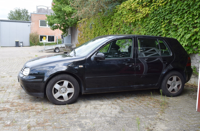 VOLKSWAGEN Golf IV, schwarz