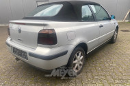 VOLKSWAGEN Golf III Cabriolet,