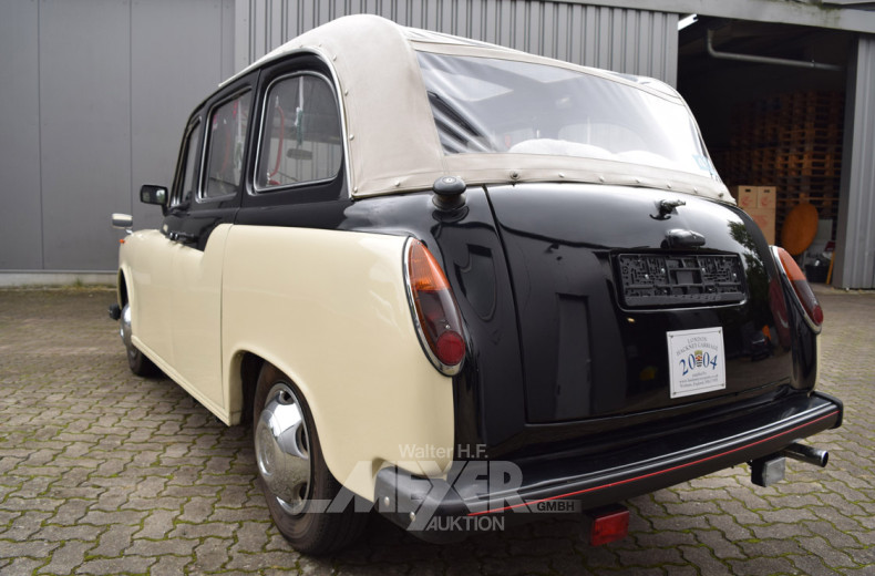 LTI Carbodies London Taxi Landualet FX4,