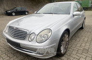 MERCEDES-BENZ E200 W211, silber