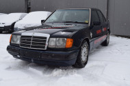 MERCEDES-BENZ W124 200E, dkl. Blau