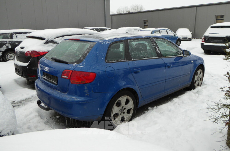 AUDI A3 2.0 TDI, blau