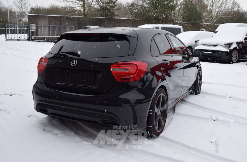 MERCEDES-BENZ A45 AMG 4Matic Speedshift