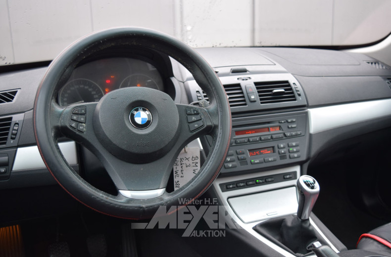 BMW X3 20d xDrive, schwarz