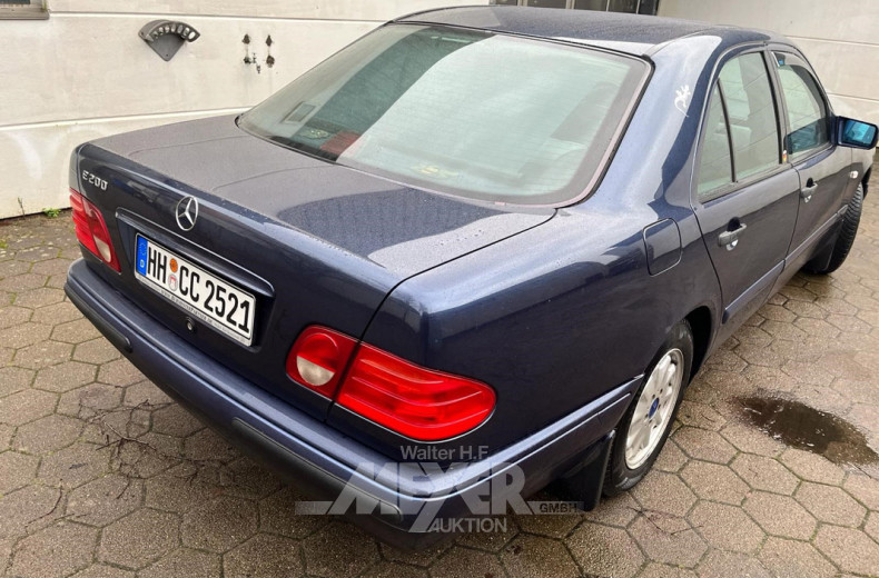 MERCEDES-BENZ E200 W210 Classic,