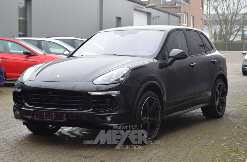 PORSCHE Cayenne S Diesel V8, schwarz