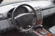 MERCEDES-BENZ W163 ML320, blau