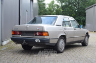 MERCEDES-BENZ 190E W201, silber