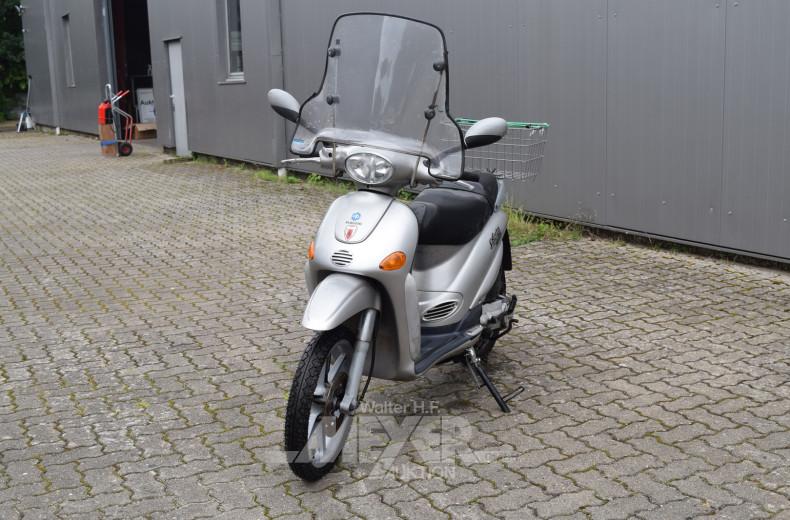 PIAGGIO Roller Liberty 125, silber