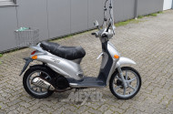 PIAGGIO Roller Liberty 125, silber