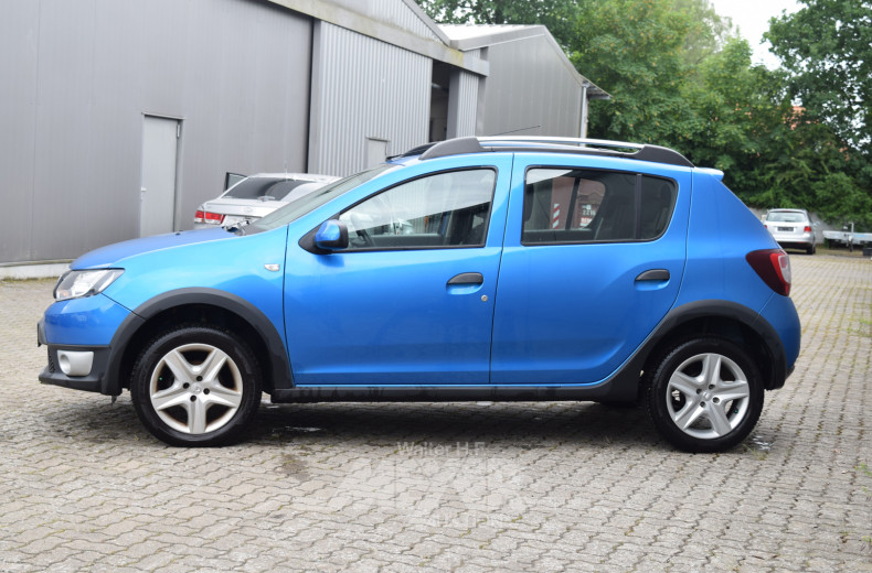 DACIA Sandero Stepway,  blau