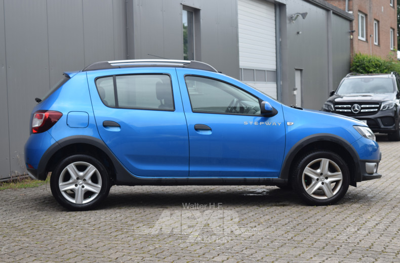 DACIA Sandero Stepway,  blau