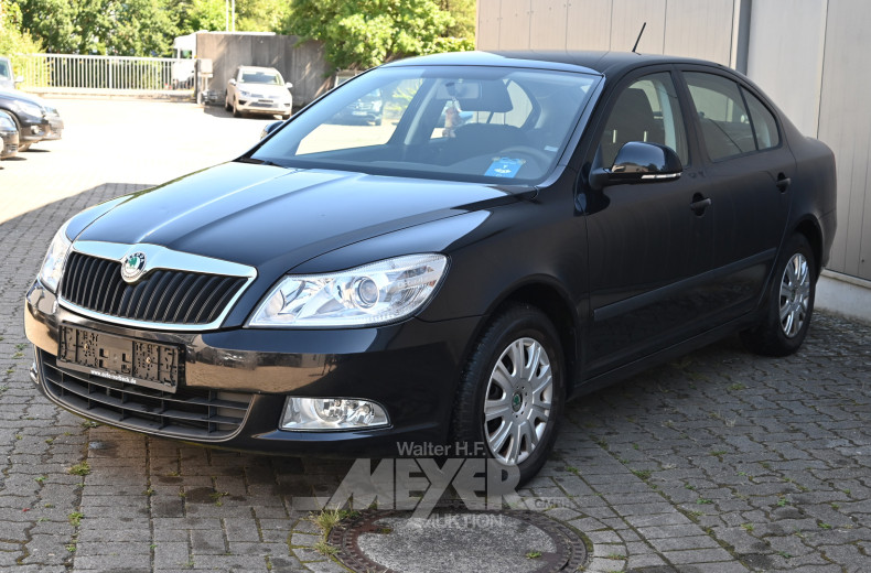 SKODA Octavia 1.2 Limousine, schwarz