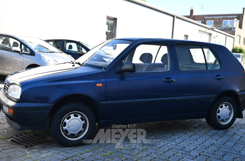 VOLKSWAGEN Golf III, blau