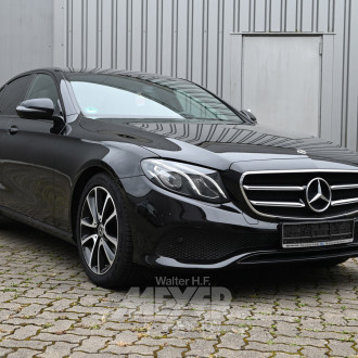 MERCEDES-BENZ E220d 9G-Tronic