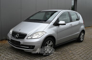 MERCEDES-BENZ A180 CDI, silber