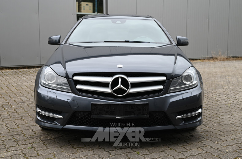 MERCEDES-BENZ W204 C250 CGI 7G-Tronic