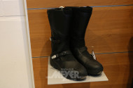 Paar schwarze Motorradstiefel