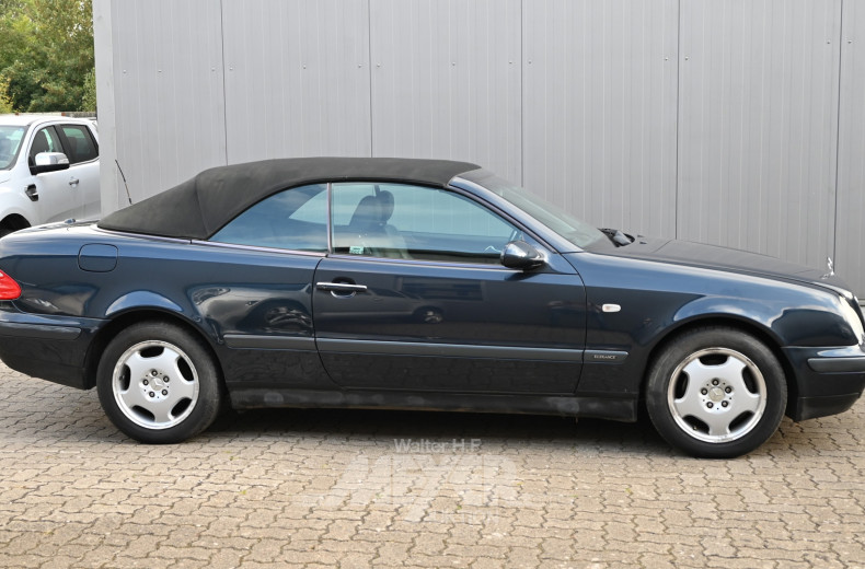 MERCEDES-BENZ CLK 320 Elegance,