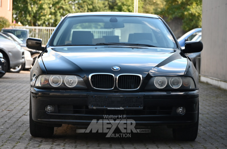 BMW 525i E39 spahirschwarz metallic,