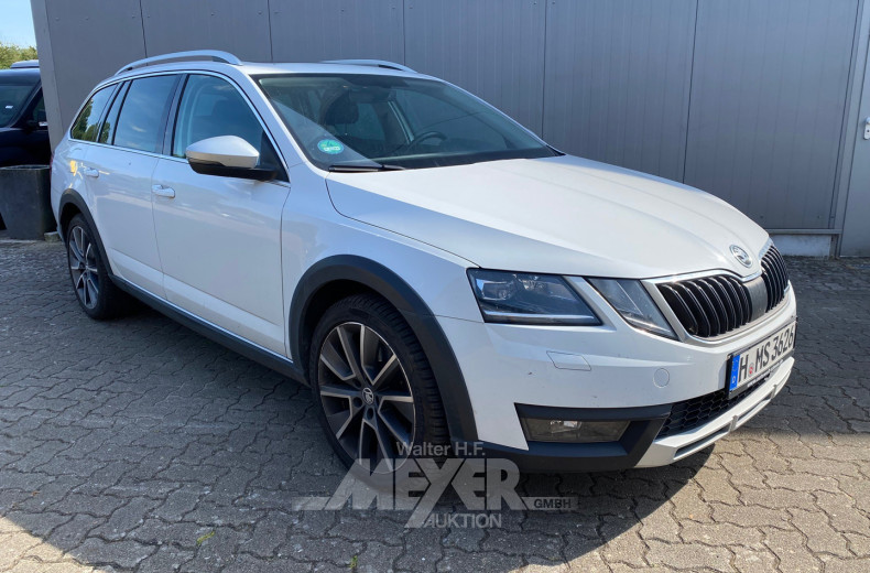 SKODA Ocatavia Combi 2.0 TDI 4x4 DSG