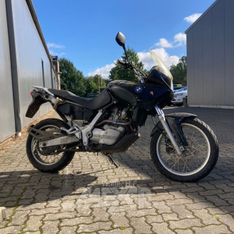 BMW F650 Motorrad, teilzerlegt