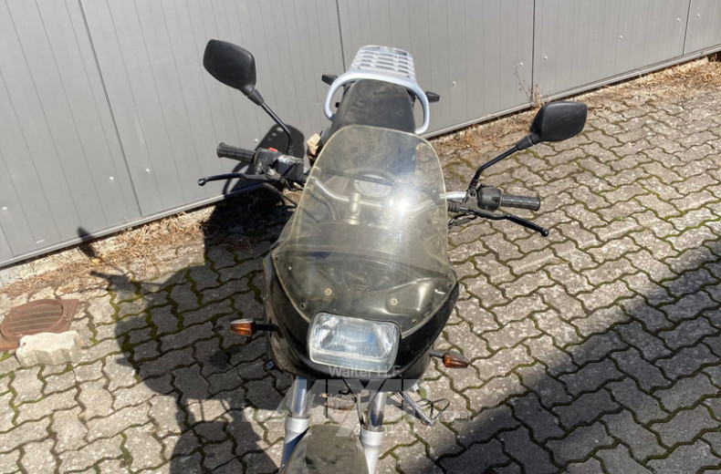 BMW F650 Motorrad, teilzerlegt