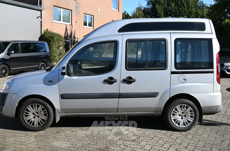 FIAT Doblo Kleinkastenwagen,silber