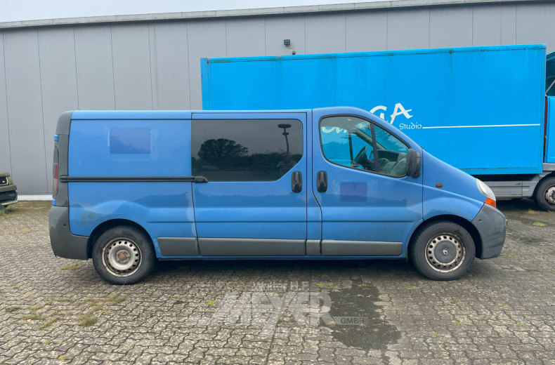 RENALUT Trafic Kastenwagen DoKa, blau