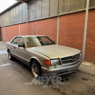 MERCEDES-BENZ W126 560SEC, silber