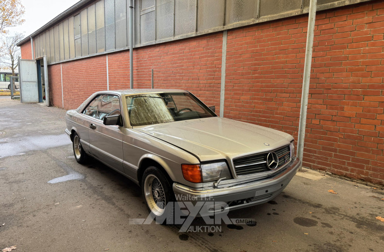 MERCEDES-BENZ W126 560SEC, silber