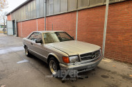 MERCEDES-BENZ W126 560SEC, silber