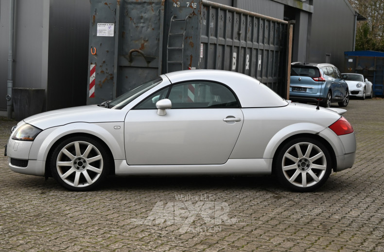 AUDI TT, silber