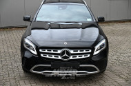 MERCEDES-BENZ GLA 180, kosmosblack