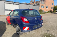 OPEL Corsa, rot/blau, teilfoliert