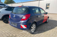 OPEL Corsa, rot/blau, teilfoliert