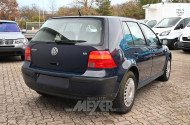 VOLKSWAGEN Golf IV, blau, 4-trg.